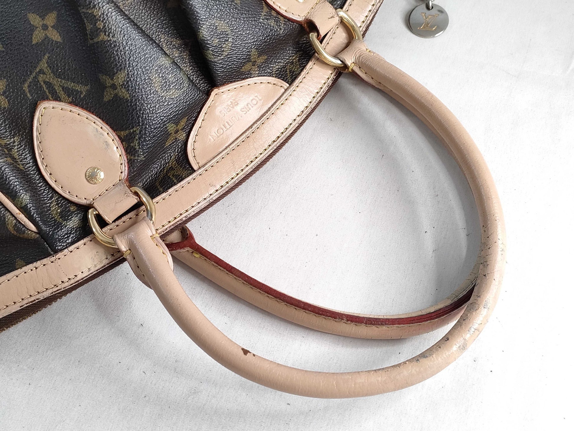 LOUIS VUITTON Monogram Handbag VI2089