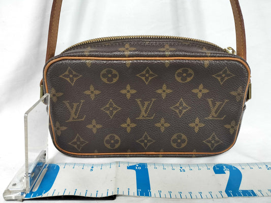 LOUIS VUITTON Monogram Shoulder Bag