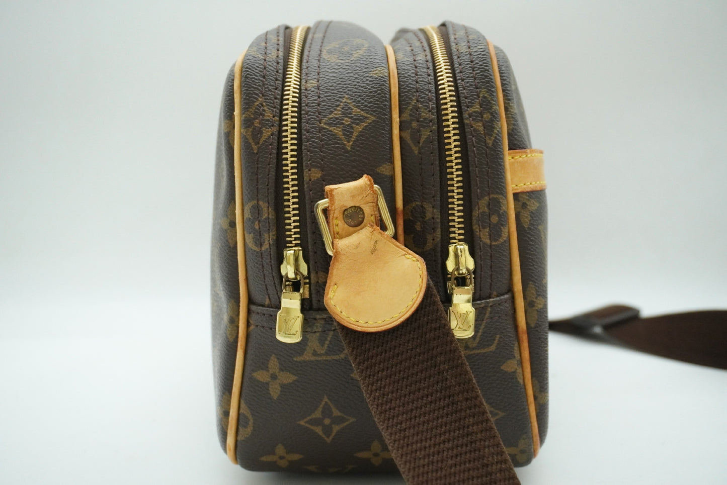 LOUIS VUITTON Monogram Reporter PM M45254 Shoulder Bag