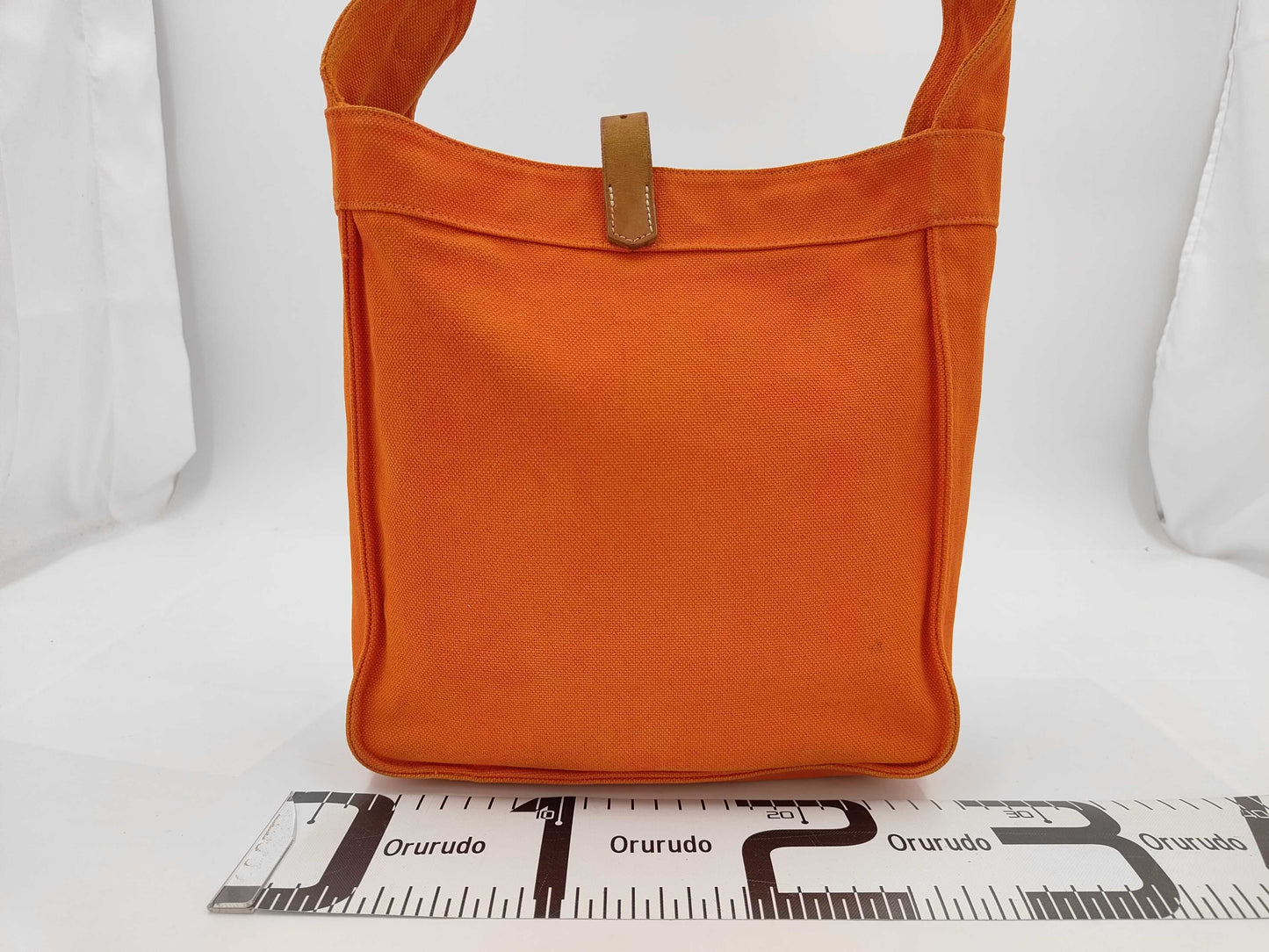 HERMES Marwari Canvas One-Shoulder Bag with O Stamp