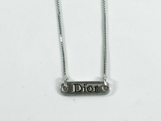 Dior Dior logo plate necklace