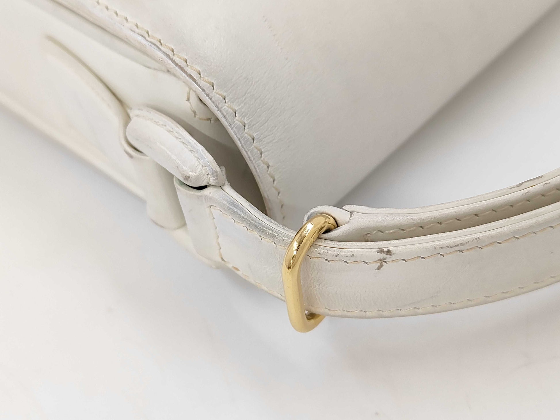 GUCCI Old GUCCI White Leather Shoulder Bag