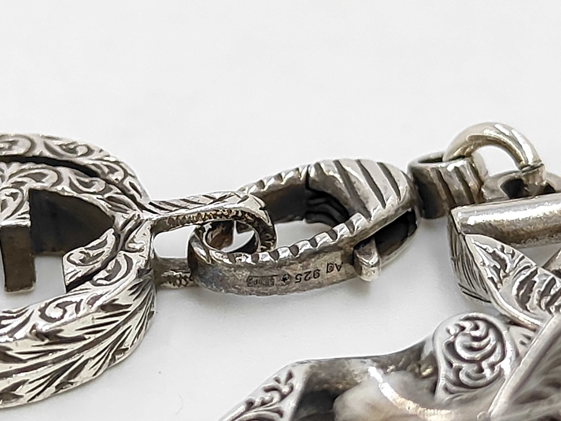 GUCCI Interlocking G Arabesque Bracelet, Ag925, 35.7g, Bracelet/Bangle