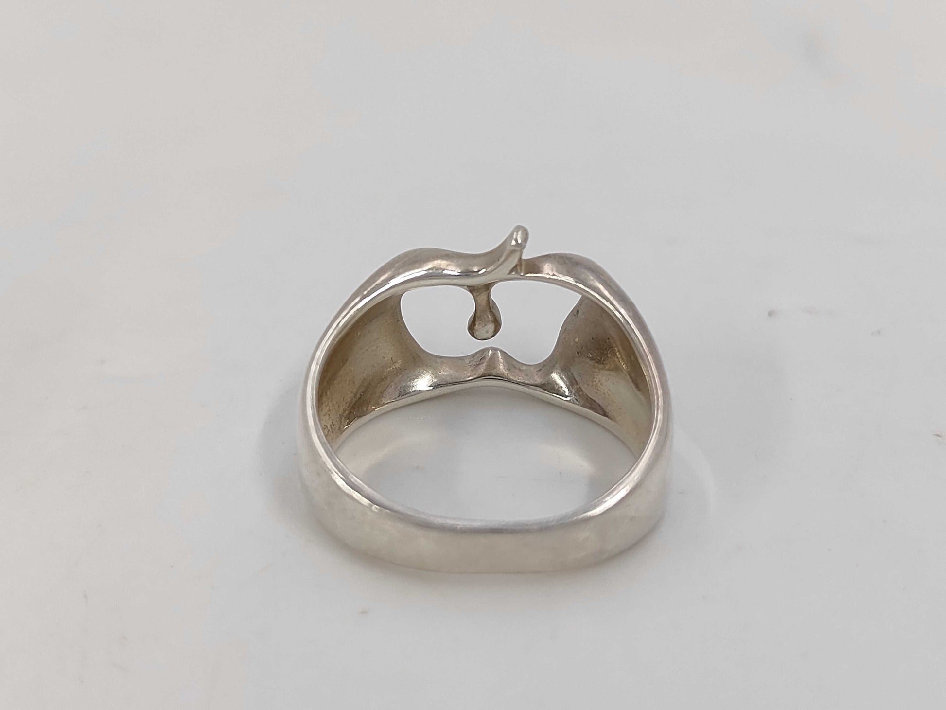 Tiffany & Co. Apple Ring 4.3g Ring