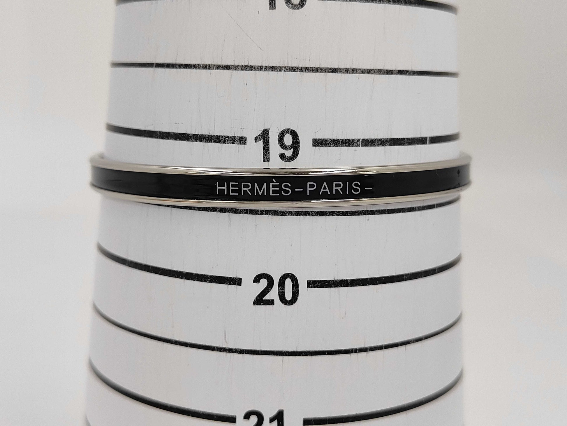 HERMES Enamel Bangle XF Uni Bracelet/Bangle