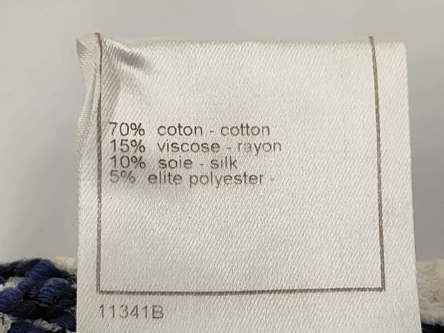 CHANEL CHANEL Cropped Knit P17186V00914 Size 38 Knit Cut and Sew Blue x White Top