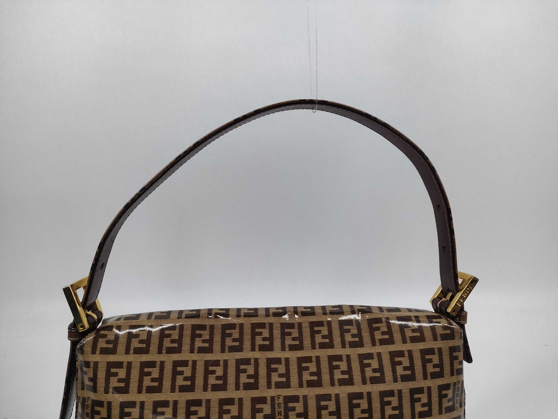 FENDI Mamma Zucchino Enamel Mamma Bucket Shoulder Bag