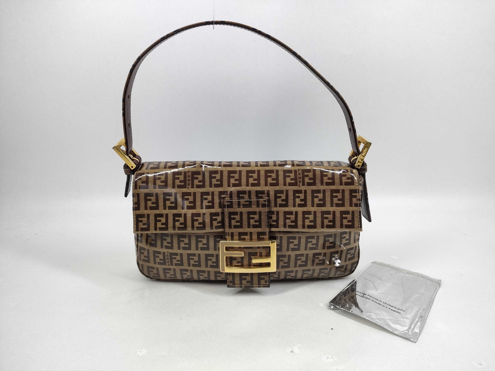 FENDI Mamma Zucchino Enamel Mamma Bucket Shoulder Bag