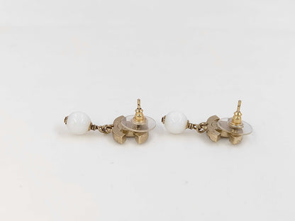 CHANEL F Pearl Coco Mark Swing Earrings