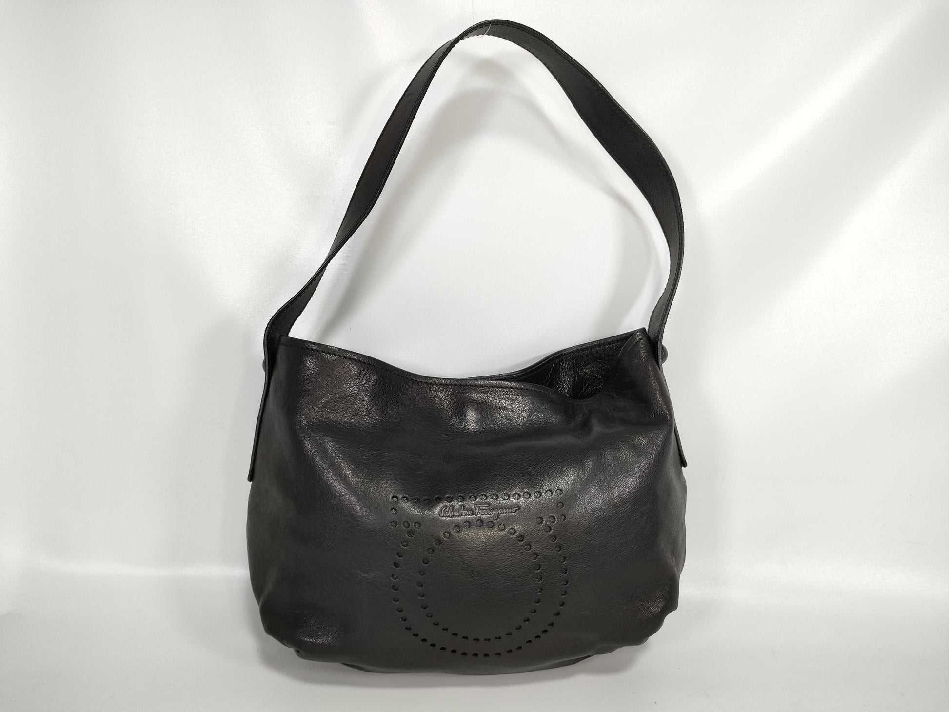 Salvatore Ferragamo Gancini One-Shoulder Bag Shoulder Bag