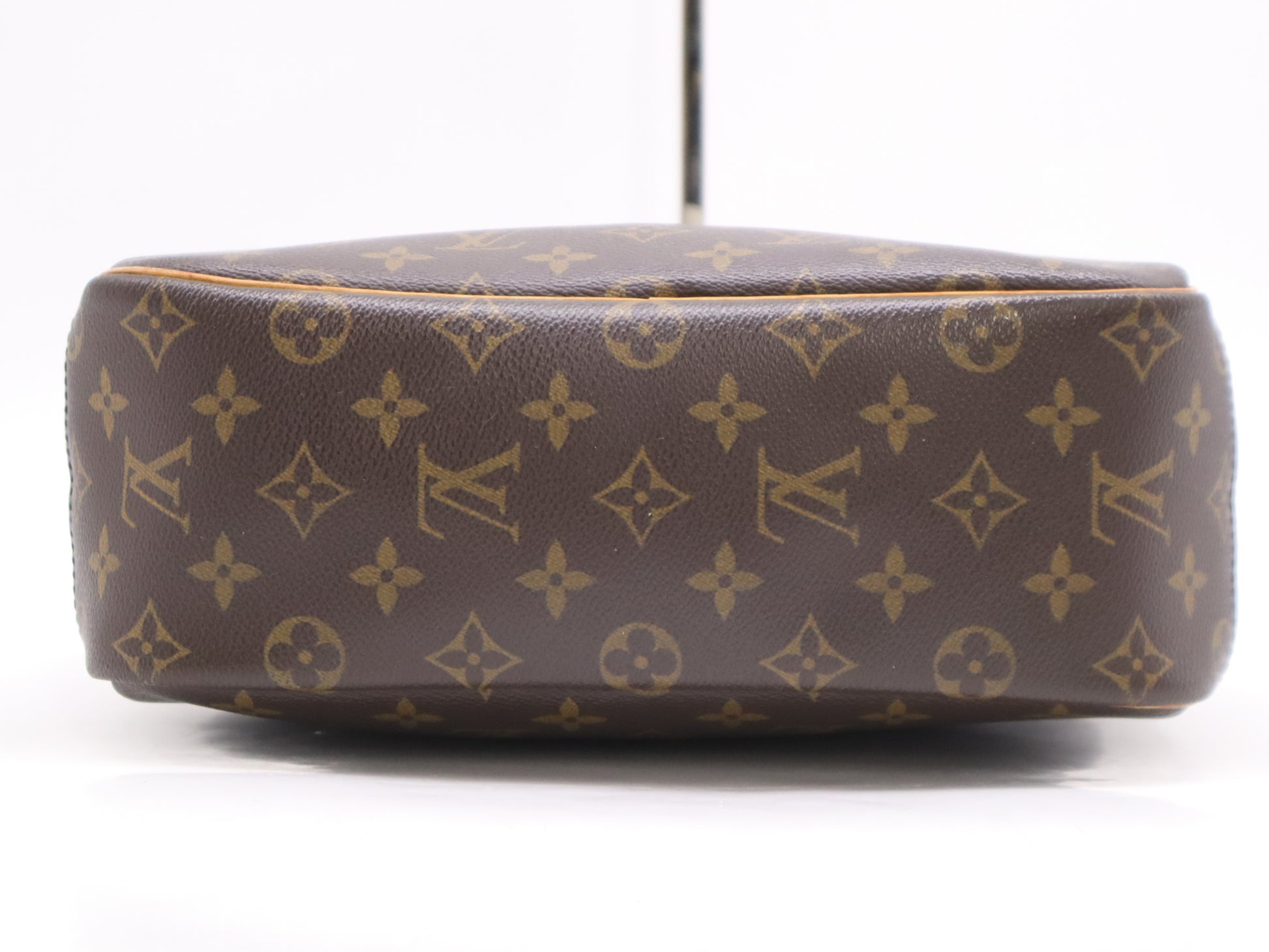 LOUIS VUITTON M42228 Monogram Trouville Handbag