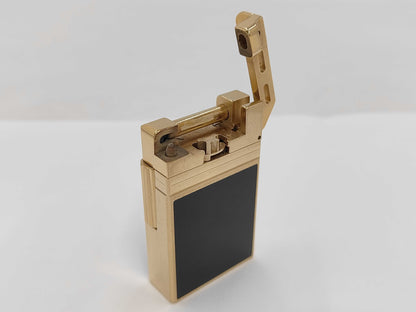 S.T. DuPont S.T. DuPont Line 2 Lighter Hammerhead Black x Gold Lighter