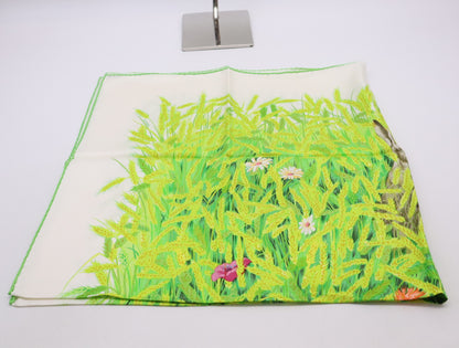 HERMES Silk Carré 90 "Lapins Dans un Champ de" Rabbit and Wheat Field Pattern White Green Scarf