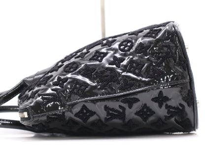 LOUIS VUITTON M40602 Fashionation Lockit Bouclette Noir Handbag with Cadena, Two Keys, Cloche, and Poignier