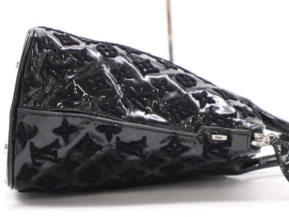 LOUIS VUITTON M40602 Fashionation Lockit Bouclette Noir Handbag with Cadena, Two Keys, Cloche, and Poignier