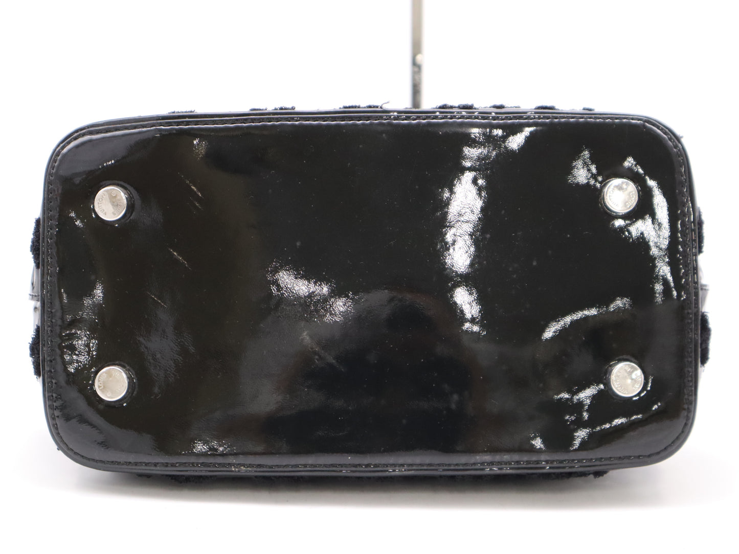 LOUIS VUITTON M40602 Fashionation Lockit Bouclette Noir Handbag with Cadena, Two Keys, Cloche, and Poignier