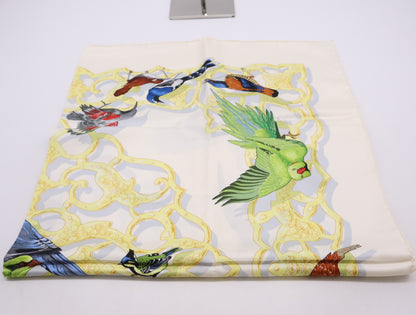 HERMES Silk Carré 90 OISEAUX DE LINDE ET DE LHIMALAYA Indian and Himalayan Birds Pattern Light Blue Gray Scarf