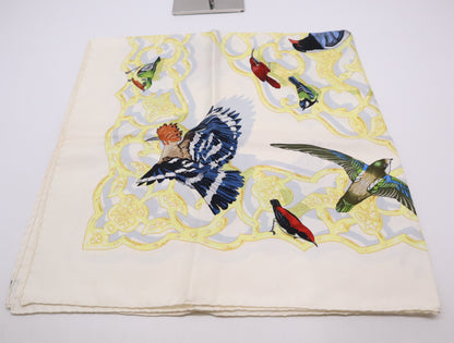 HERMES Silk Carré 90 OISEAUX DE LINDE ET DE LHIMALAYA Indian and Himalayan Birds Pattern Light Blue Gray Scarf