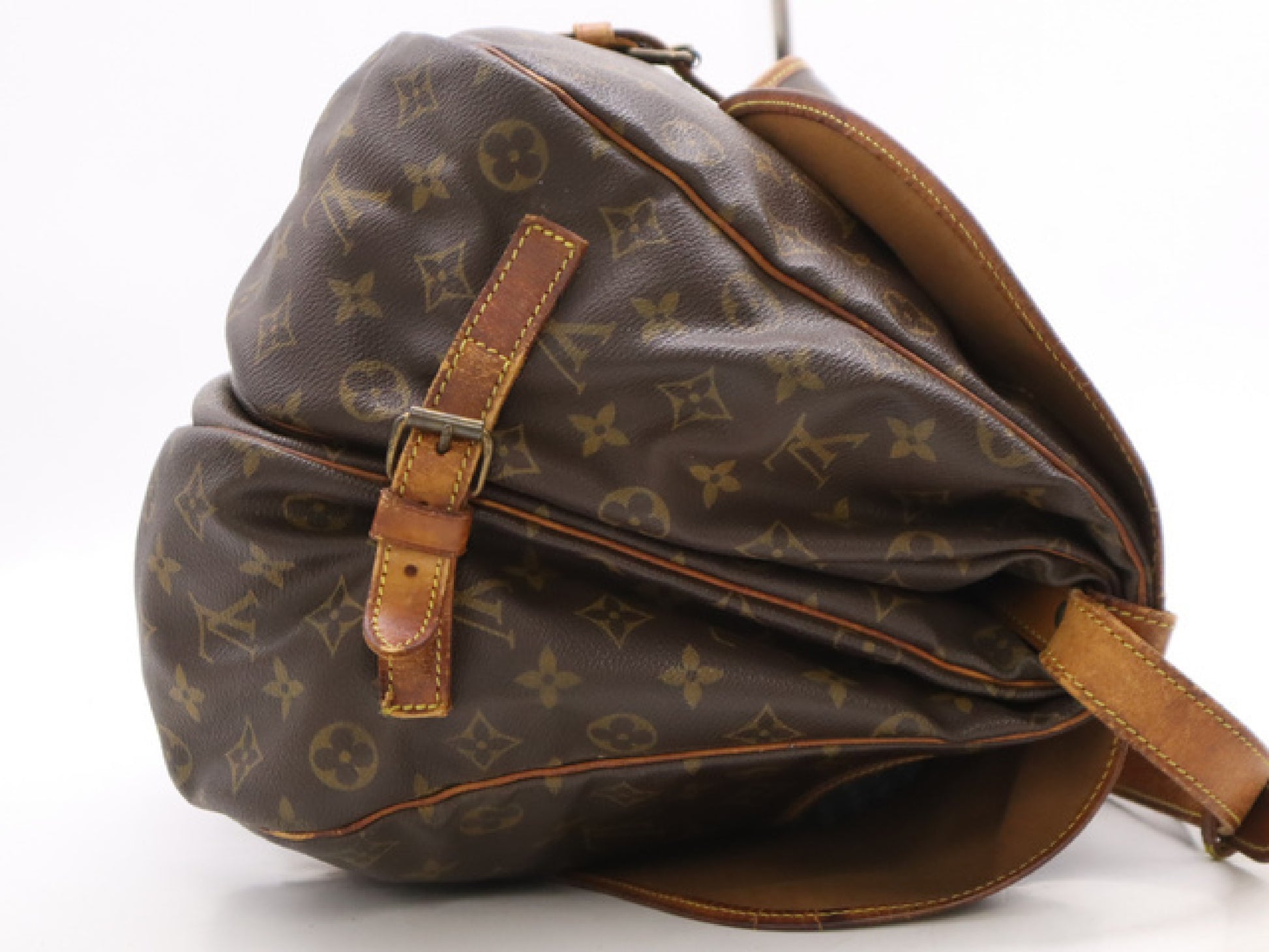 LOUIS VUITTON M42254 Monogram Saumur 35 Shoulder Bag