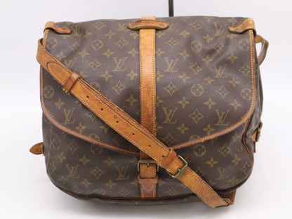 LOUIS VUITTON M42254 Monogram Saumur 35 Shoulder Bag