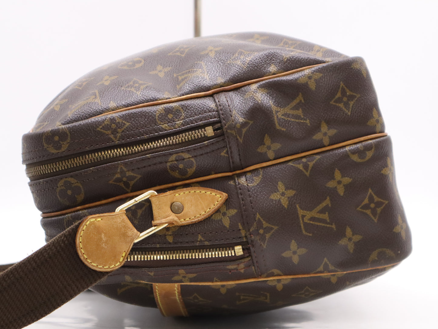 LOUIS VUITTON M45252 Monogram Reporter GM Shoulder Bag