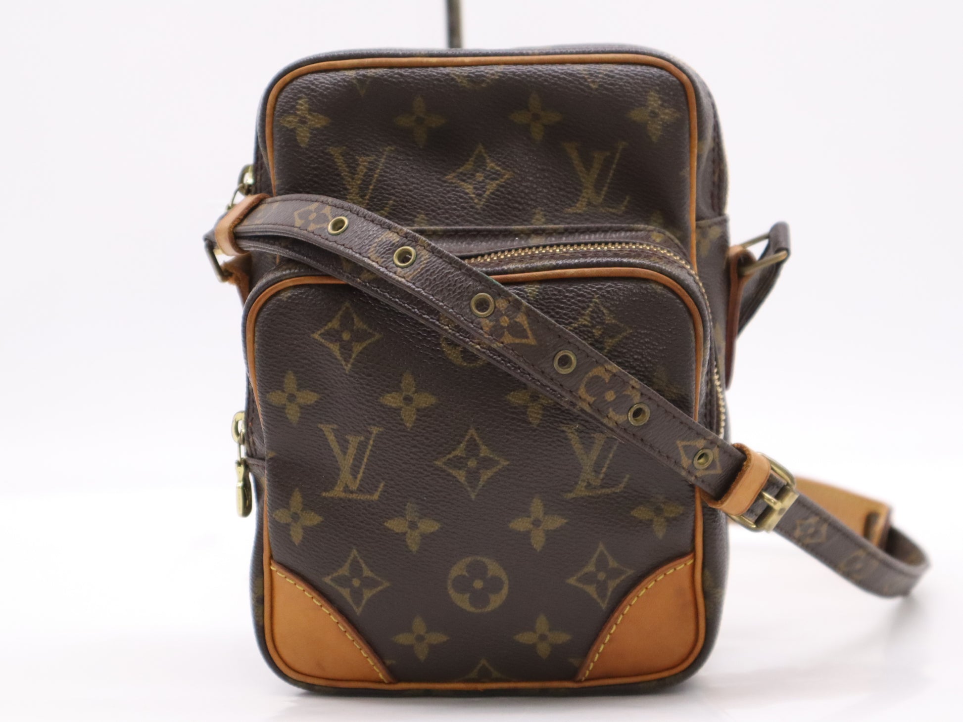 LOUIS VUITTON M45236 Monogram Amazon Shoulder Bag