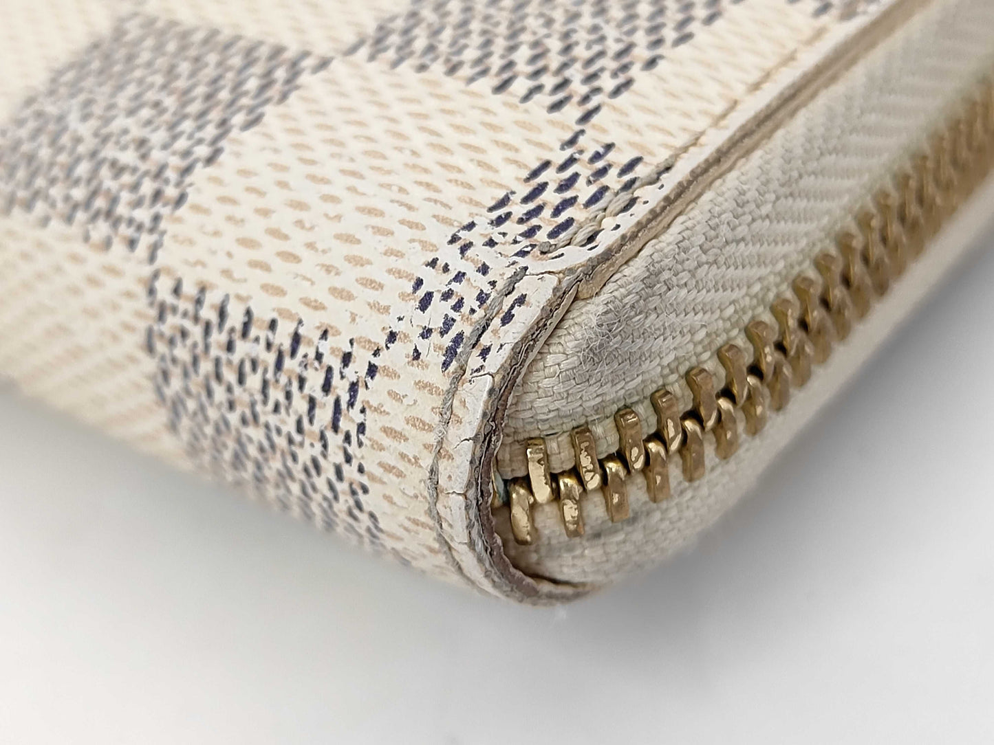 LOUIS VUITTON Azur Zippered Clemence Wallet