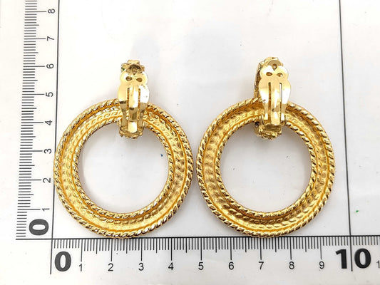 CHANEL Chanel Swing Gold Earrings