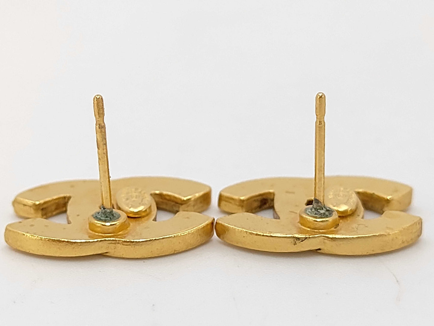 CHANEL Chanel Logo Gold Earrings