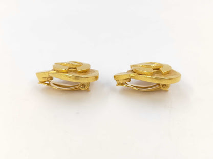 CHANEL Coco Heart Earrings