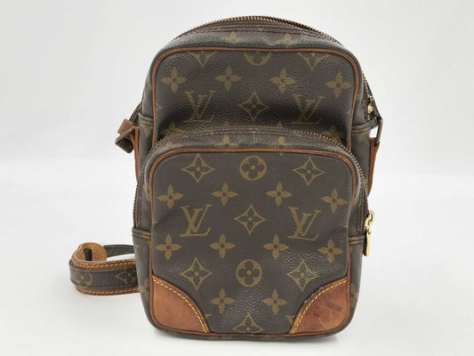 LOUIS VUITTON Shoulder Bag Bag