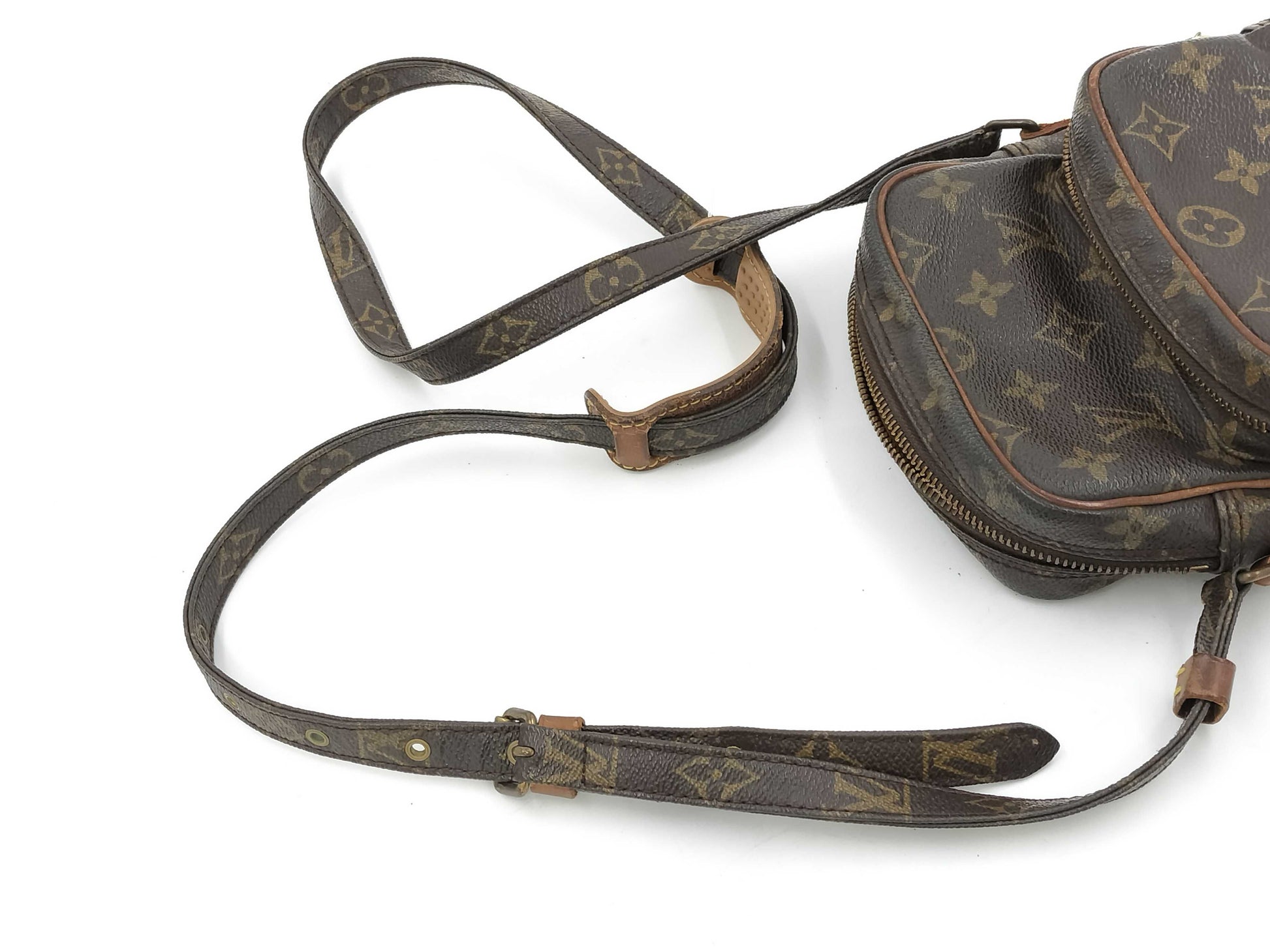 LOUIS VUITTON Shoulder Bag Bag