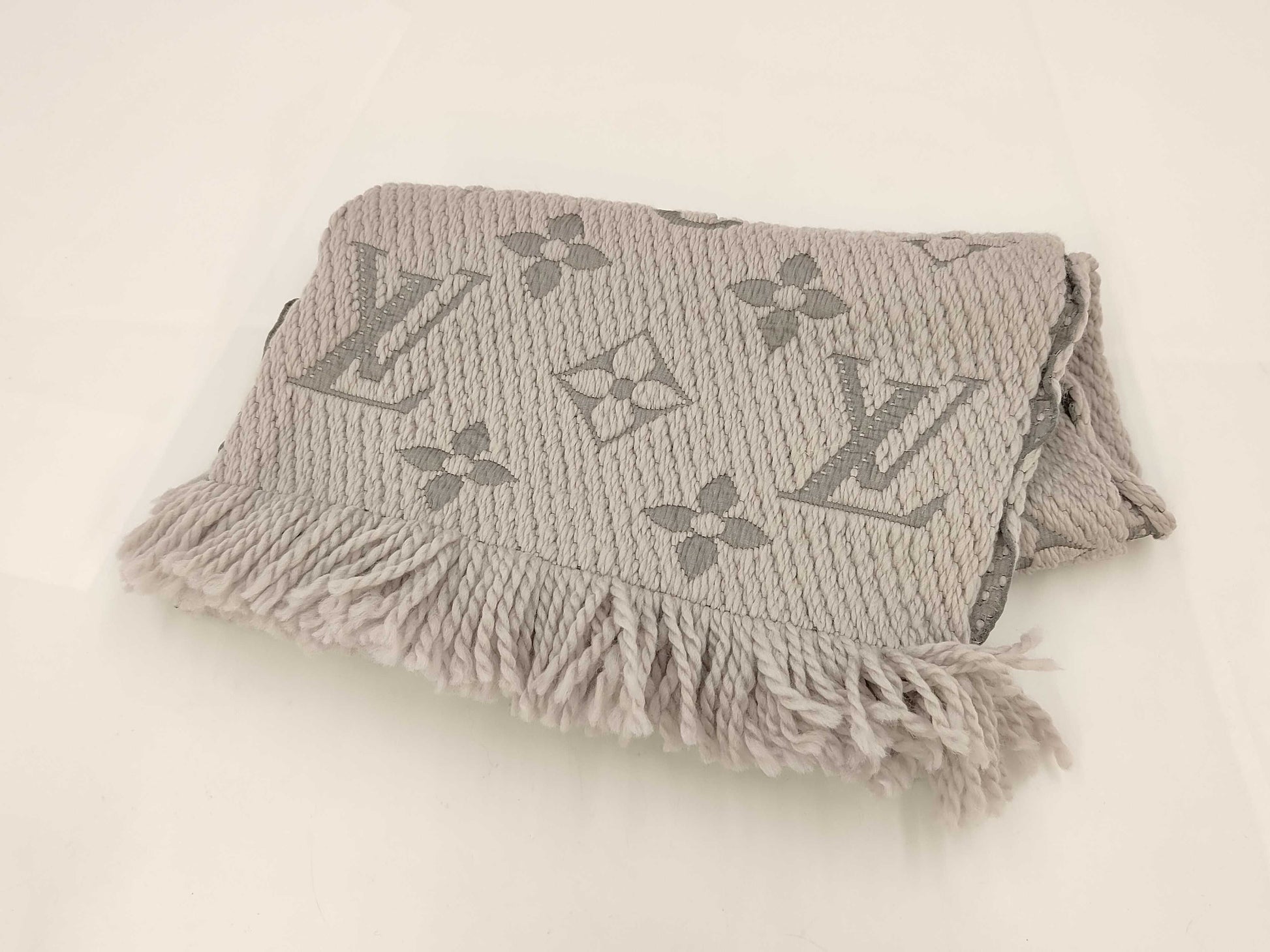 LOUIS VUITTON Echarpe Logomania Scarf