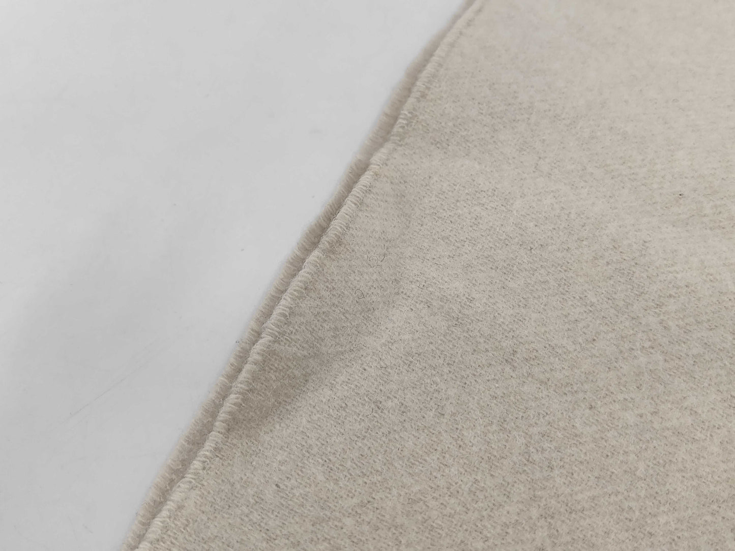 LOUIS VUITTON Echarpe Baroda Scarf