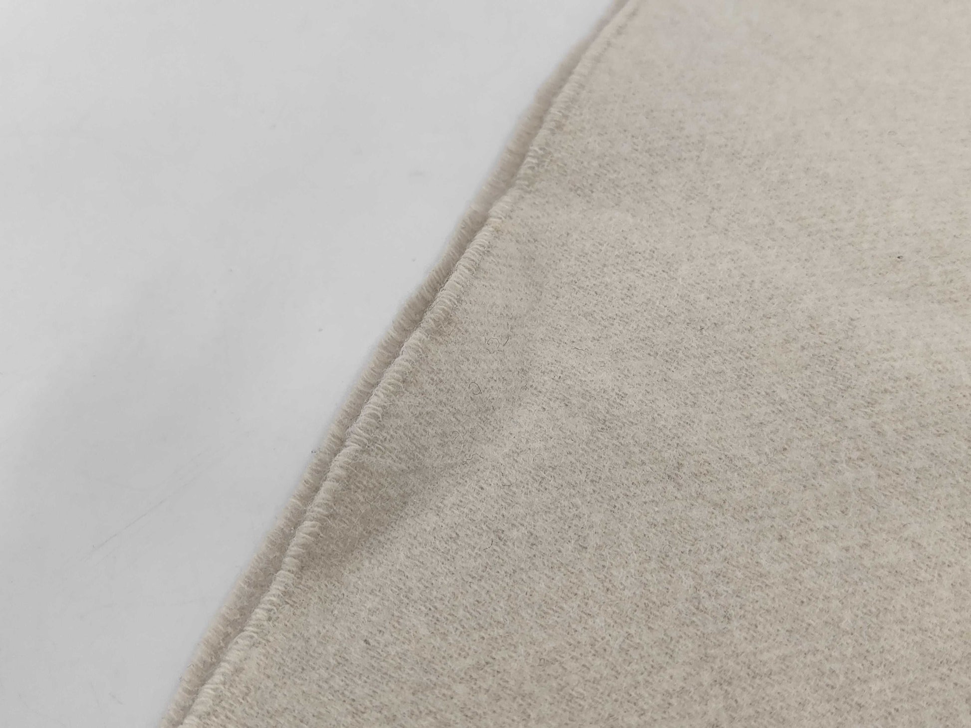 LOUIS VUITTON Echarpe Baroda Scarf