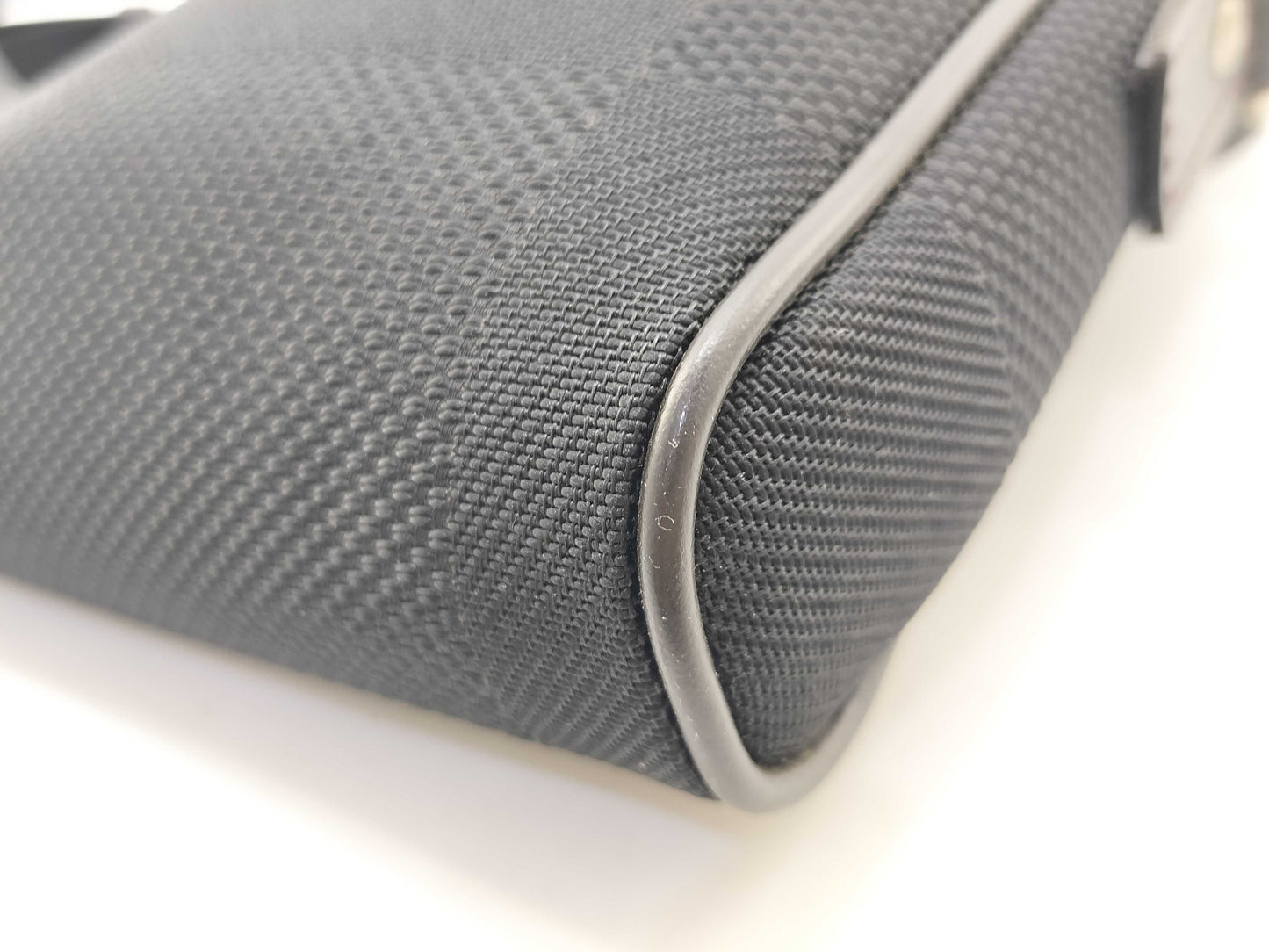 LOUIS VUITTON Damier Geant Louis Vuitton LOUIS VUITTON Damier Geant Mini Citadan Handbag