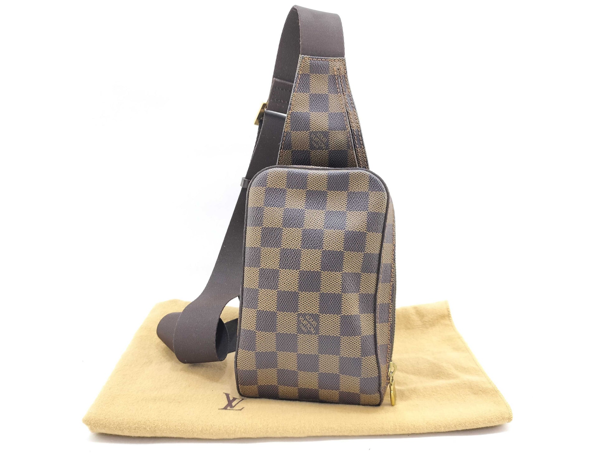 LOUIS VUITTON Damier Louis Vuitton Damier Geronimos Waist Bag