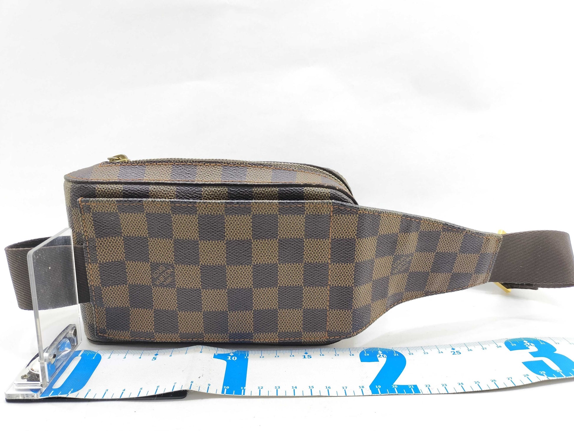 LOUIS VUITTON Damier Louis Vuitton Damier Geronimos Waist Bag