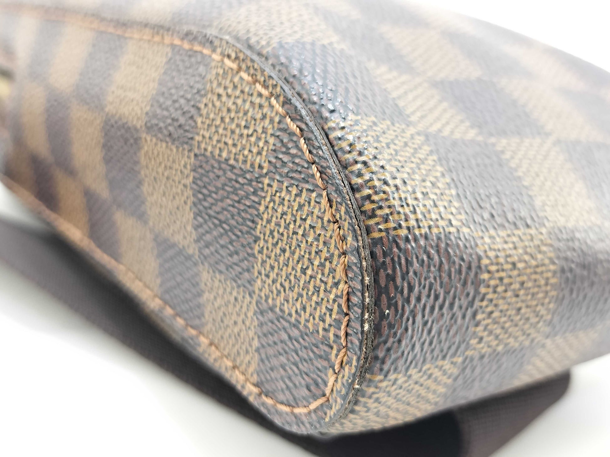 LOUIS VUITTON Damier Louis Vuitton Damier Geronimos Waist Bag