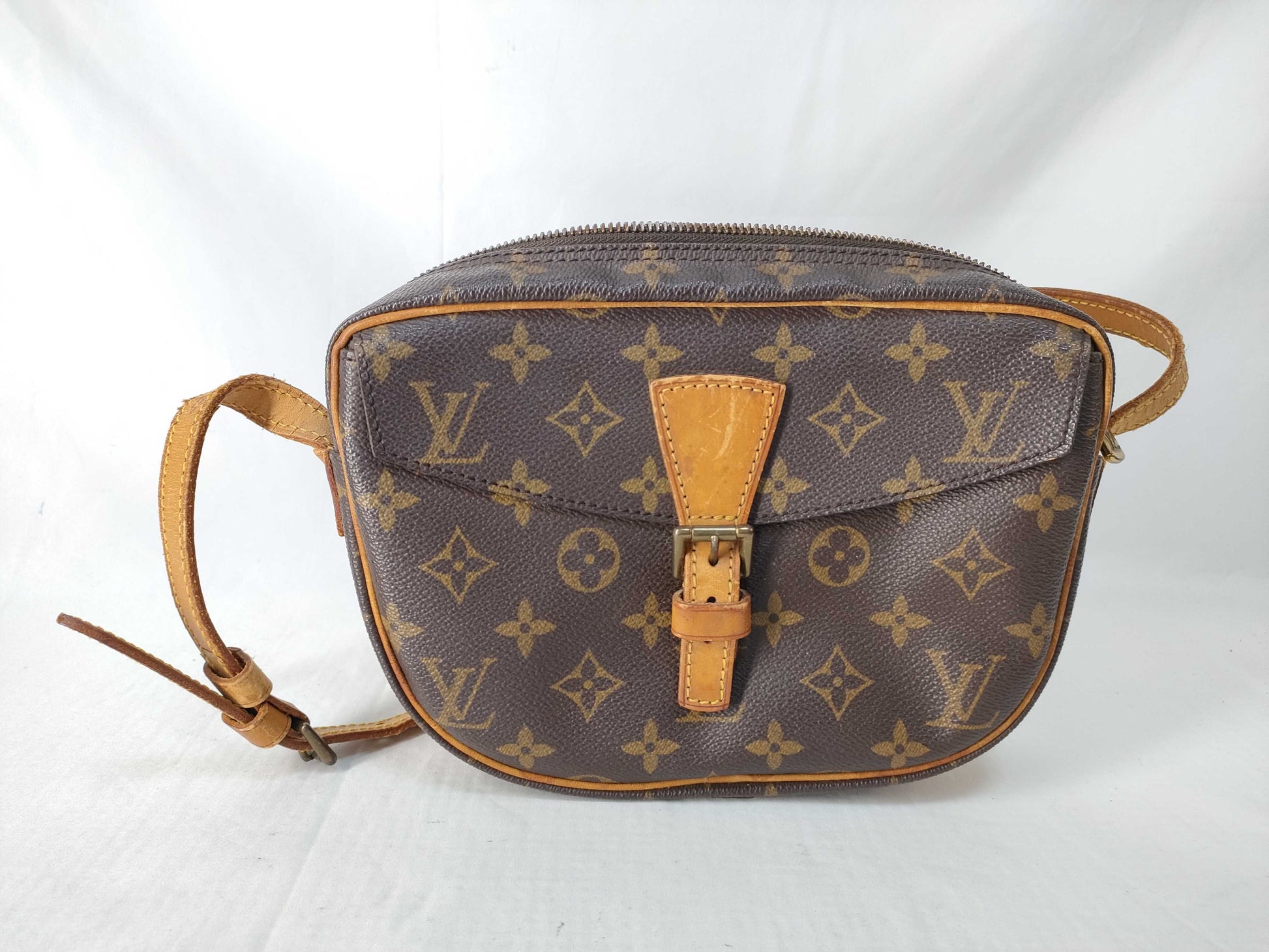 LOUIS VUITTON Monogram Louis Vuitton Jeune Fille Shoulder Bag Monogram Shoulder Bag
