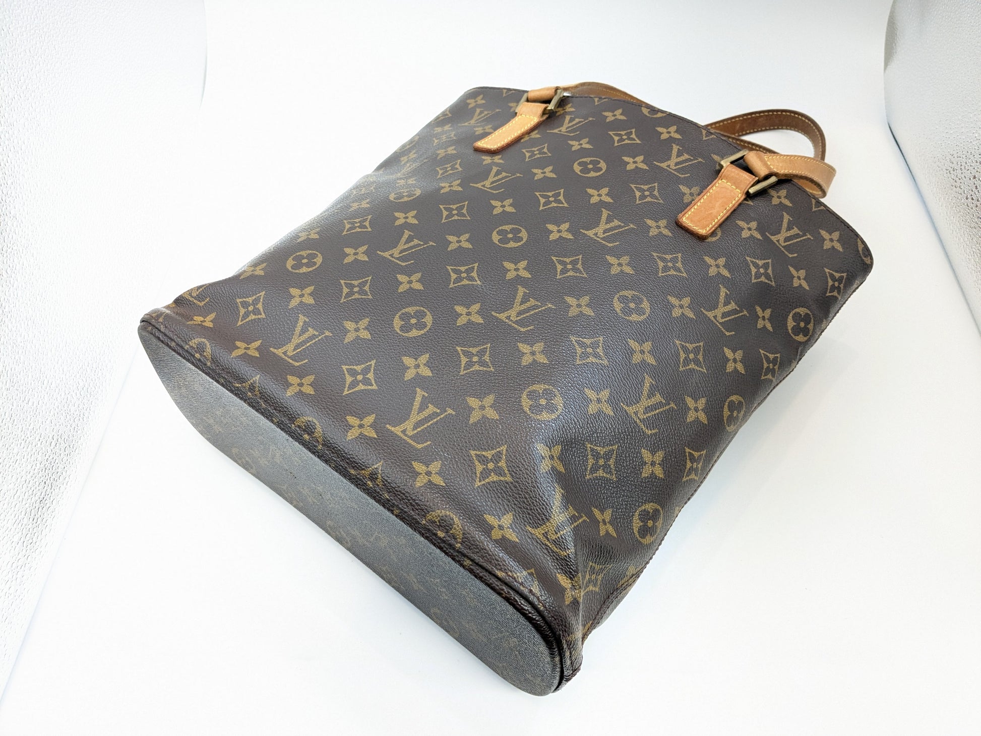 LOUIS VUITTON LV Monogram Vavin GM Tote Bag