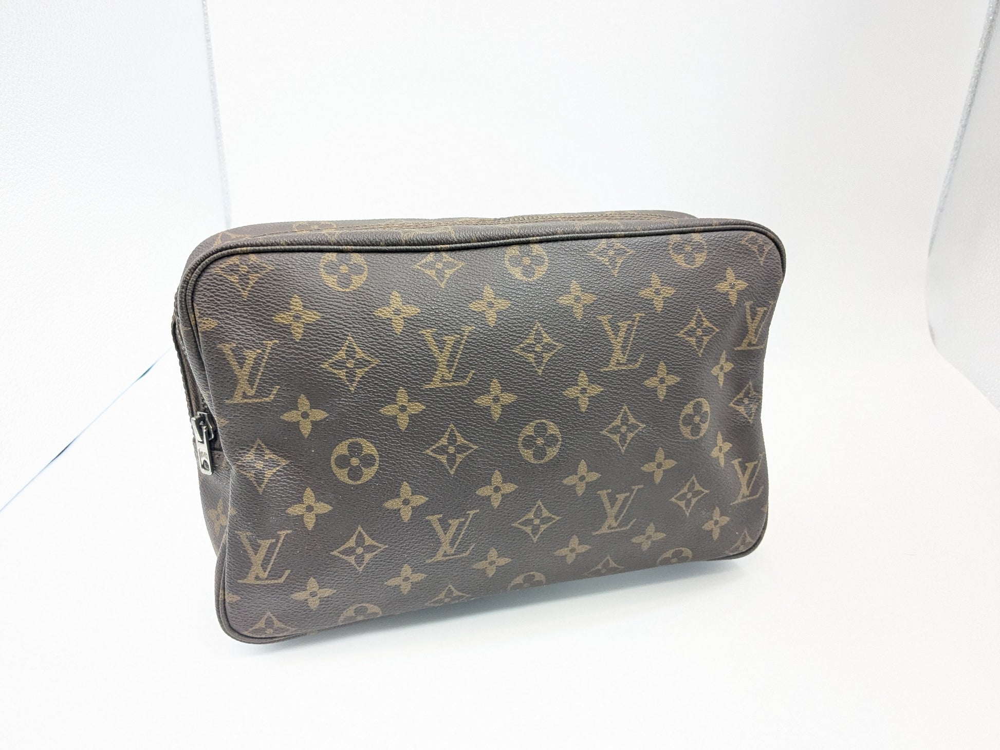 LOUIS VUITTON M47524 Monogram Truss Toilette 23 Pouch