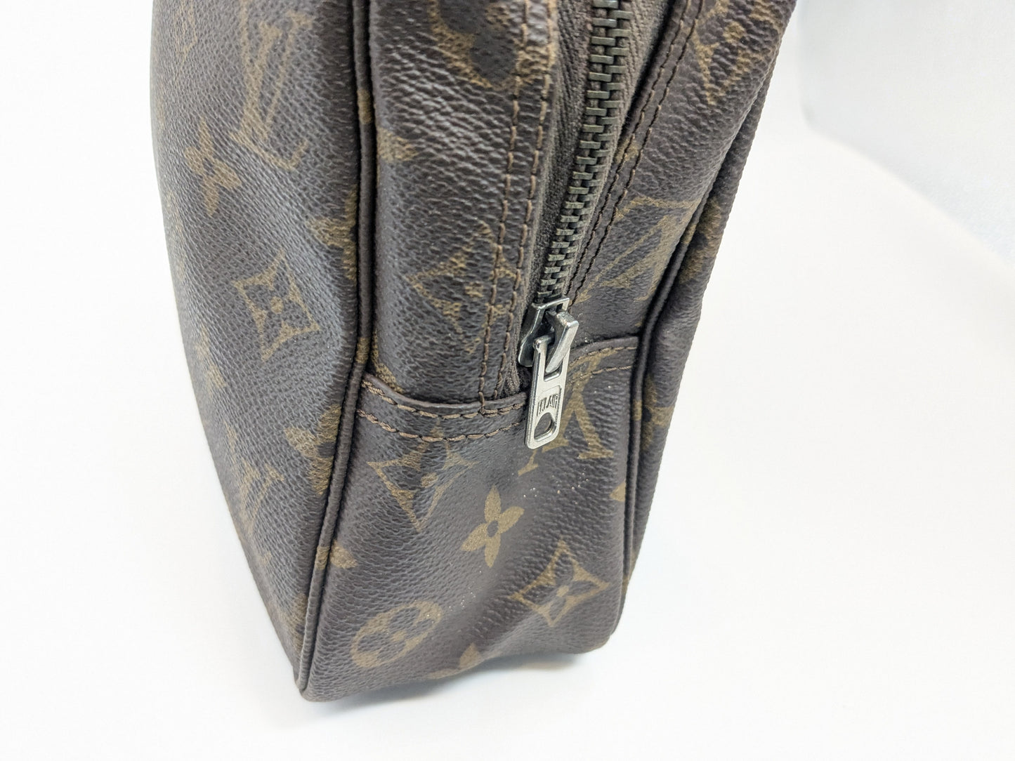 LOUIS VUITTON M47524 Monogram Truss Toilette 23 Pouch