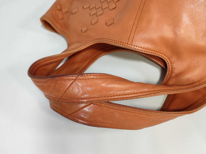 BOTTEGA VENETA Intrecciato Bucket Tote Bag