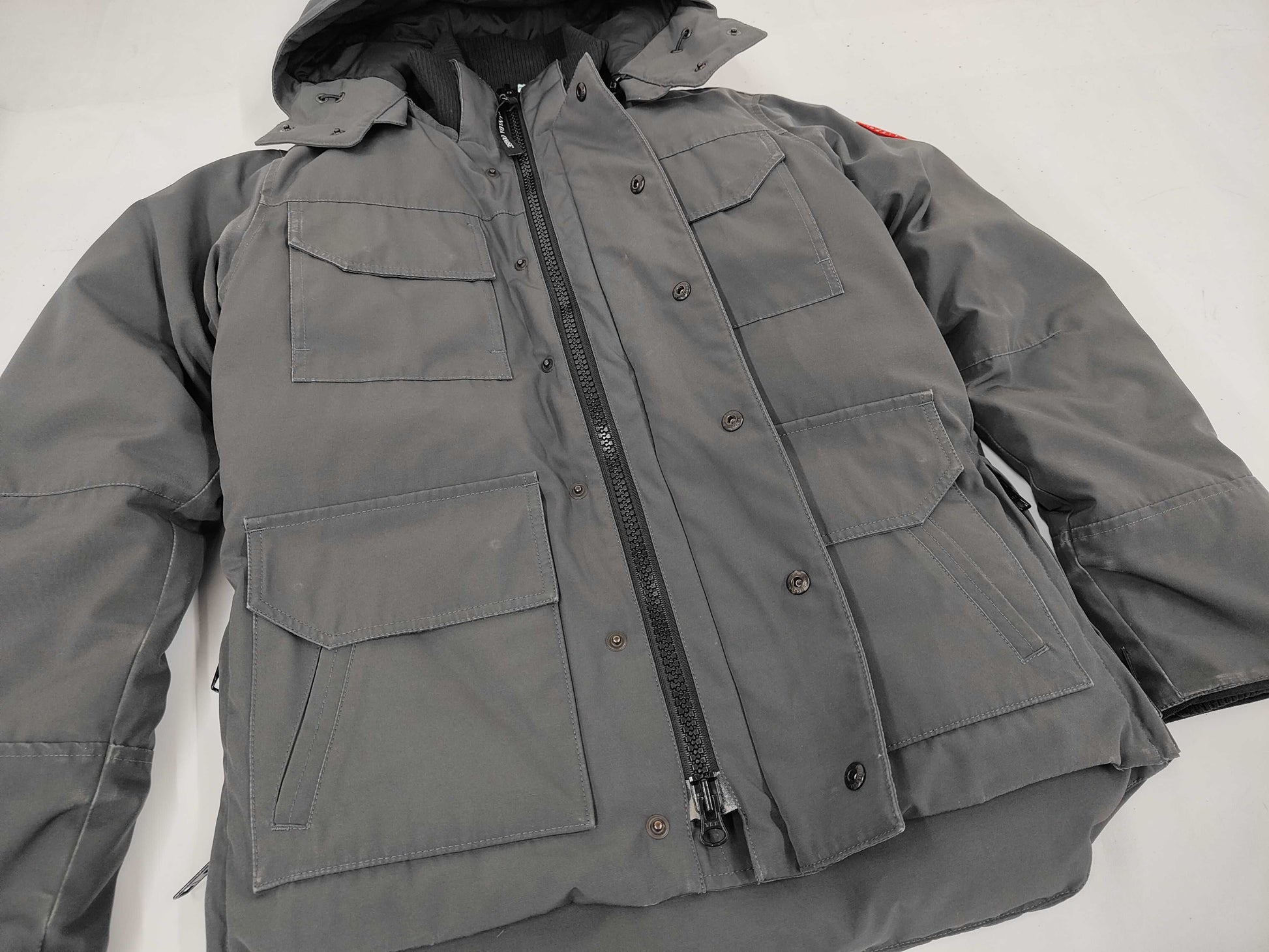 Canada Goose 4550M Down Jacket, Size S