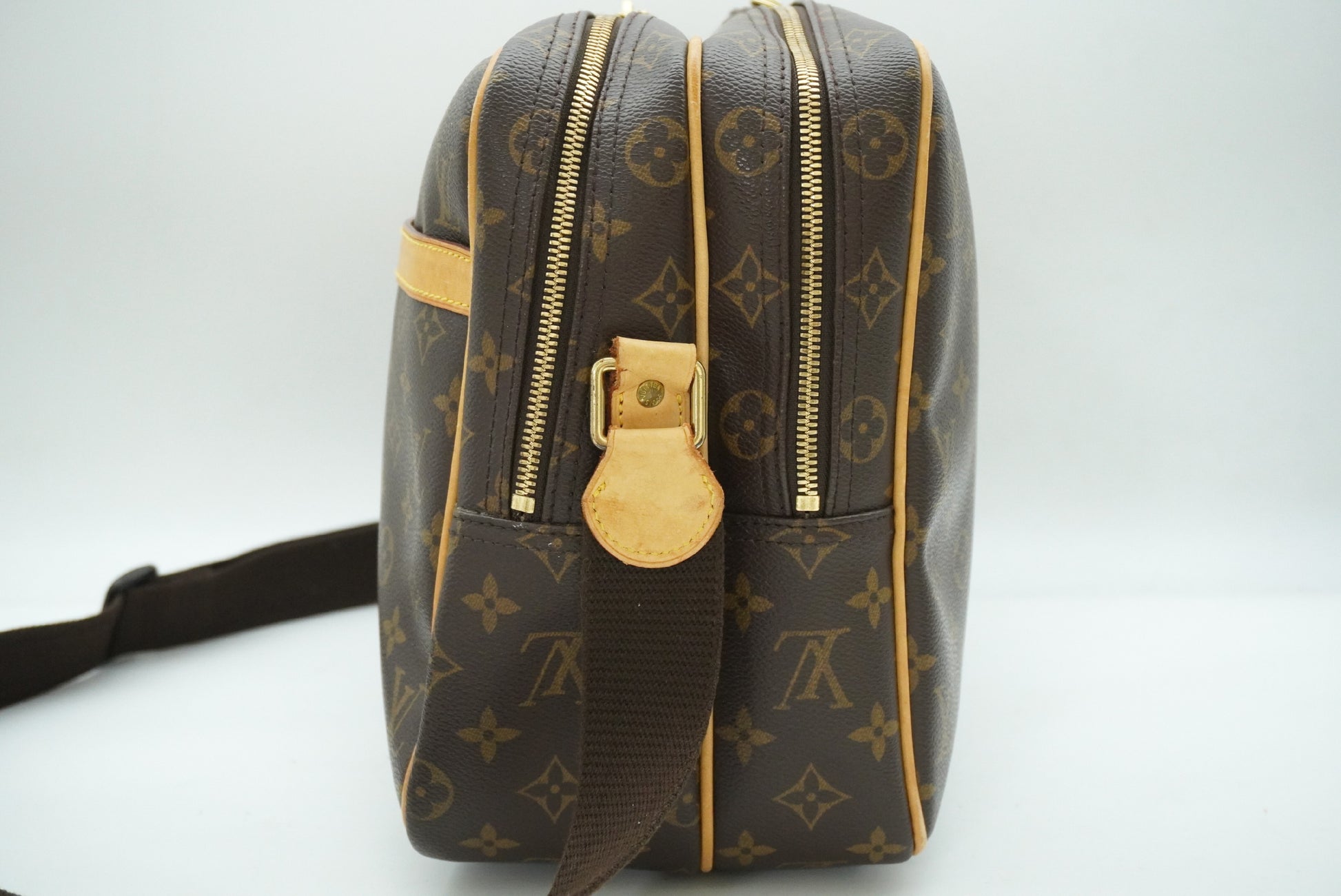 LOUIS VUITTON Monogram Reporter GM M45252 Shoulder Bag
