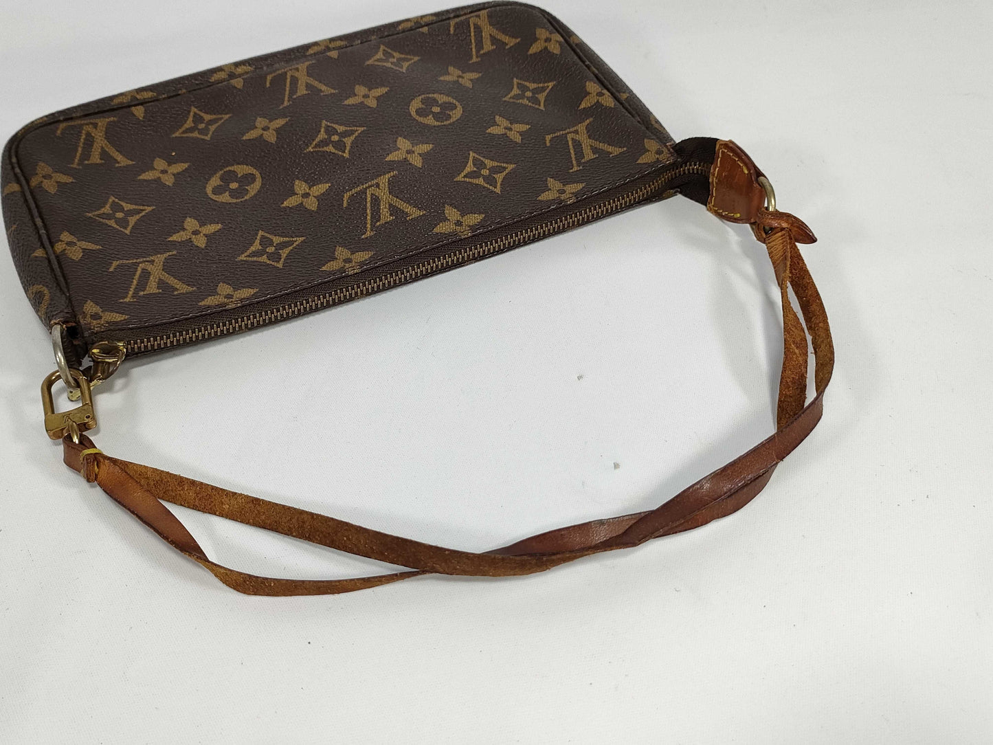 LOUIS VUITTON Monogram Louis Vuitton Pochette Accessoires Monogram M51980 Pouch