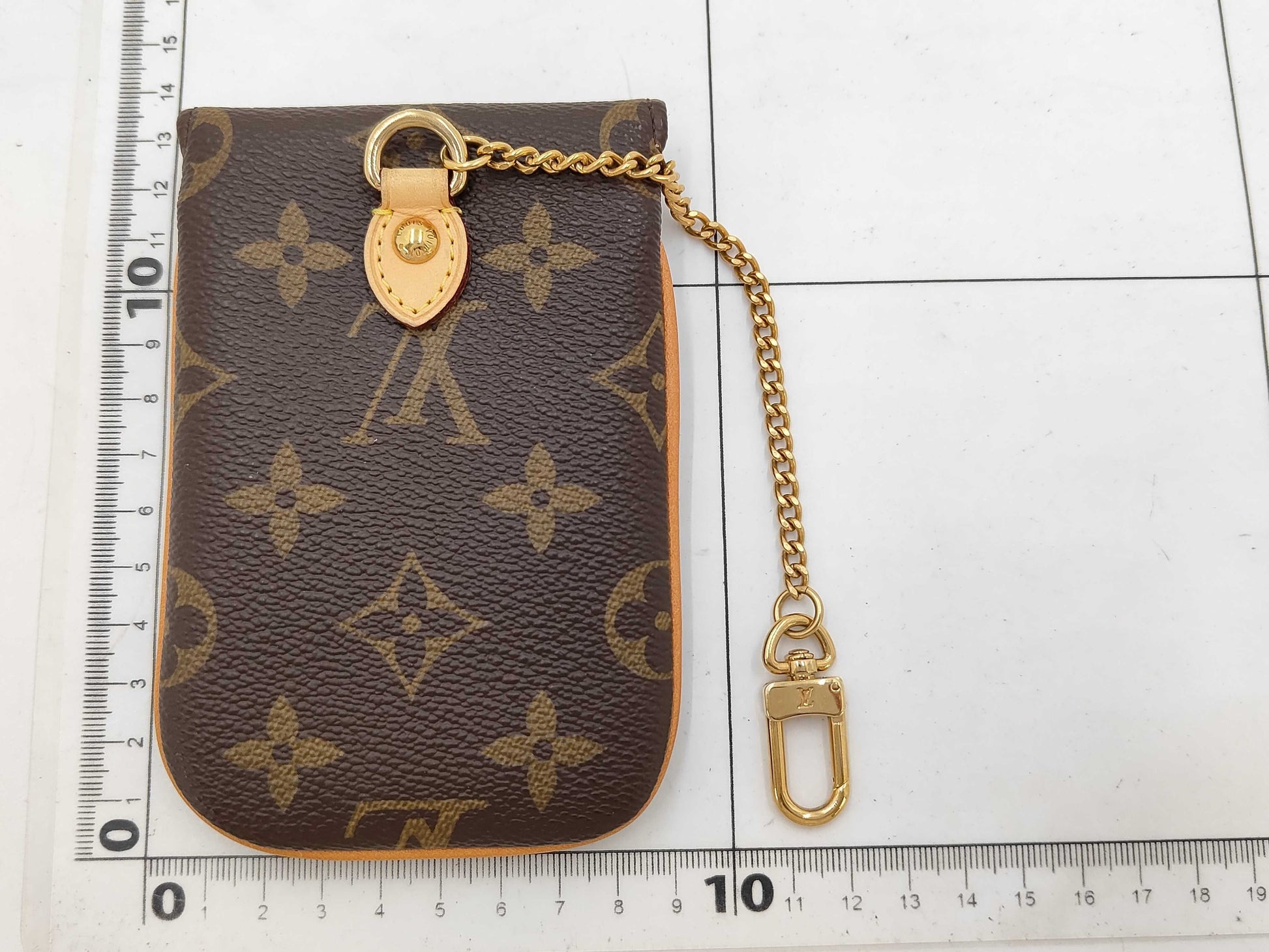 LOUIS VUITTON LV Monogram Etui Telephone MM M66546 SN0150 Other Accessories