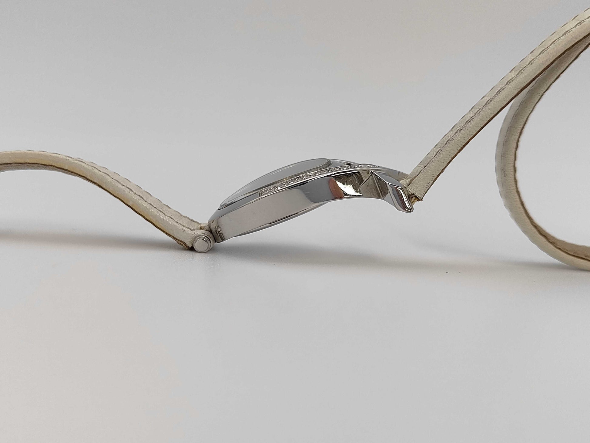 Roberta di Camerino RC-9006 9690 Quartz Shell Dial Unoperated Women's Watch