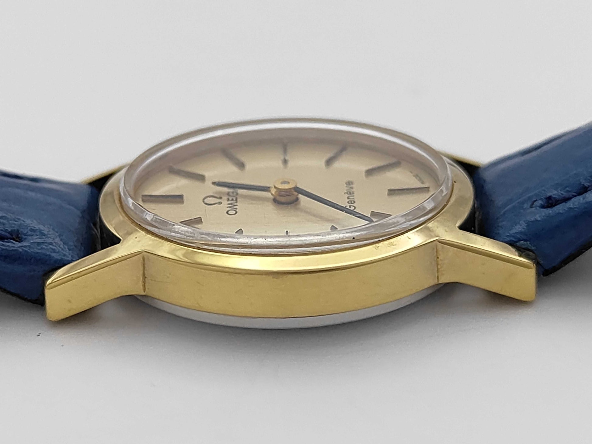 OMEGA Hand-wound Women's Watch